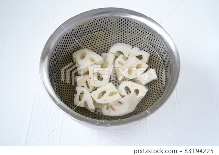 Lotus root slice 83194225