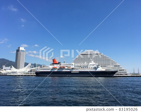 Nippon Maru 停泊在 Nakatottei Nippon Maru 停泊在 Nakatottei 83195026