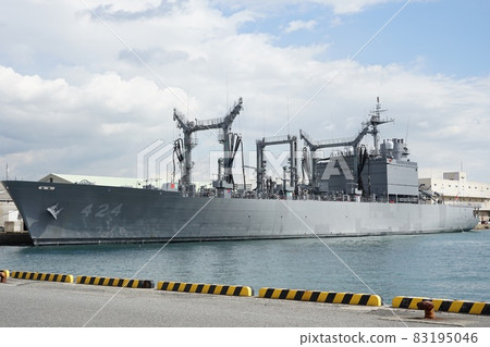 Maritime Self-Defense Force Towada type supply ship "Hamana" 12 Maritime Self-Defense Force Towada type supply ship "Hamana" 12 83195046