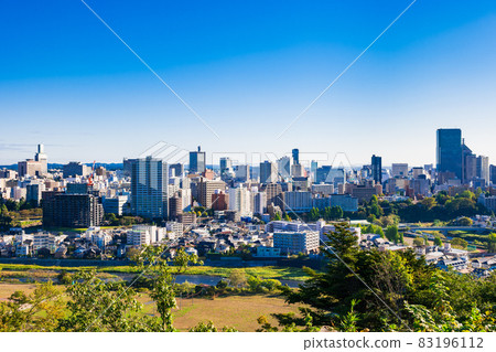 秋天的仙台廣瀨川和市中心 83196112