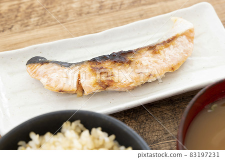Delicious grilled salmon and grilled salted koji Delicious grilled salmon and grilled salted koji 83197231