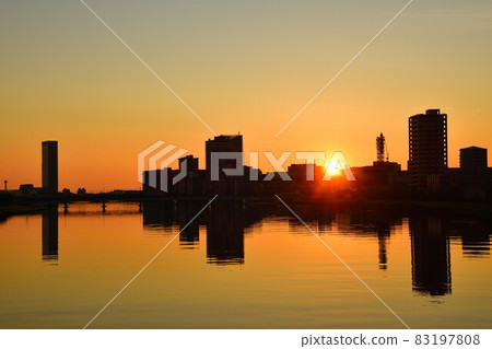 信濃川晨景(新潟縣) 信濃川晨景(新潟縣) 83197808