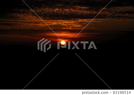 Beautiful sunset on the plateau, Soni plateau, Nara prefecture, sunset sky 83198514