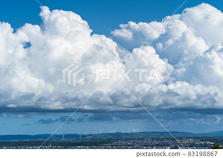 Summer Cumulonimbus (Japan-Hokkaido-Wakkanai Performance) Summer Cumulonimbus (Japan-Hokkaido-Wakkanai Performance) 83198867