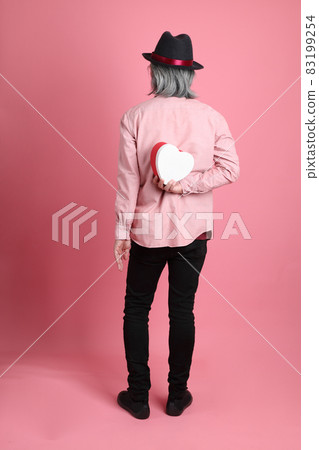 Man in Pink 83199254