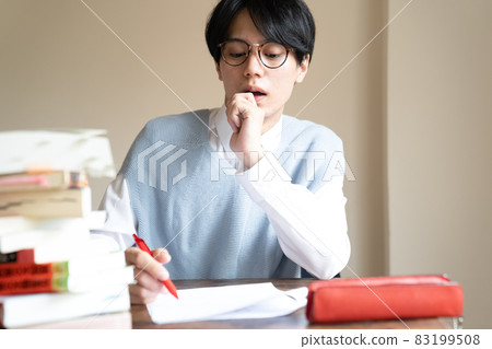眼鏡學生學習 83199508
