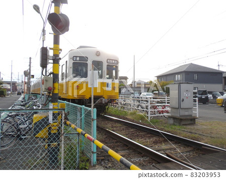 琴電火車後視圖 83203953