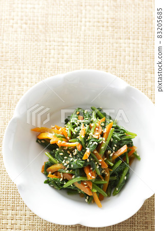 菠菜和胡蘿蔔 namul 10 菠菜和胡蘿蔔 namul 10 83205685