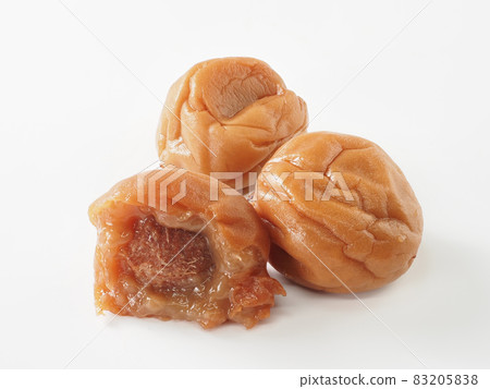 Umeboshi (Nanko Ume) 白色背景 83205838