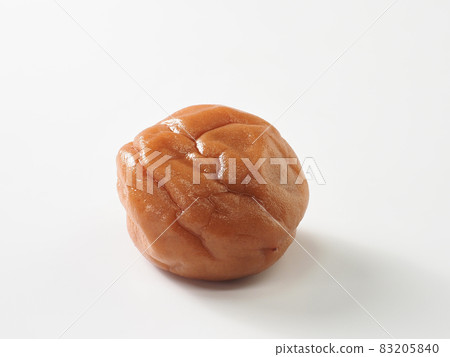 Umeboshi (Nanko Ume) 白色背景 83205840