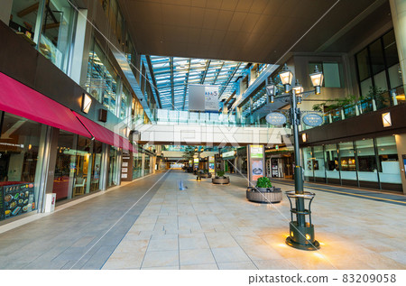 仙台站東西自由通道晨景 仙台站東西自由通道晨景 83209058