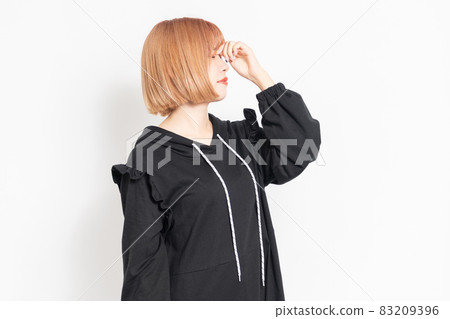 遭受疲憊的少婦 遭受疲憊的少婦 83209396