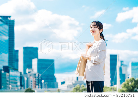 女性生意 83216751