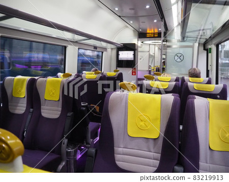 希思羅快車內部 83219913