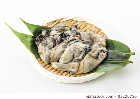 Raw oysters  83220750