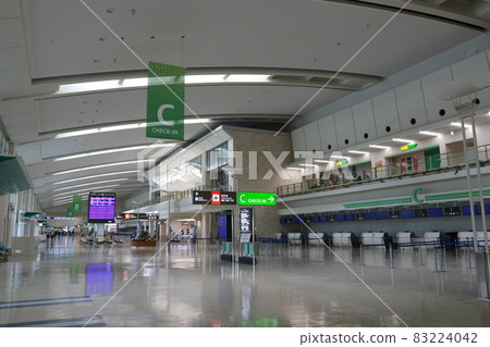 Naha Airport (internal connection terminal facility under construction) 83224042