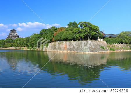 【廣島縣】晴天的廣島城樓 【廣島縣】晴天的廣島城樓 83224838