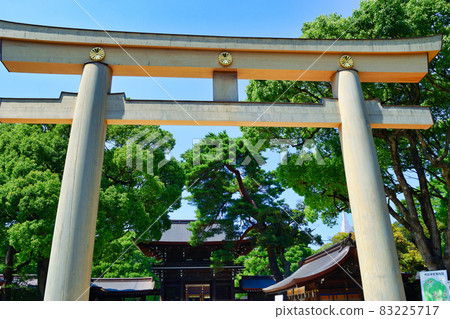 明治神宮的牌坊(東京都澀谷區) 明治神宮的牌坊(東京都澀谷區) 83225717