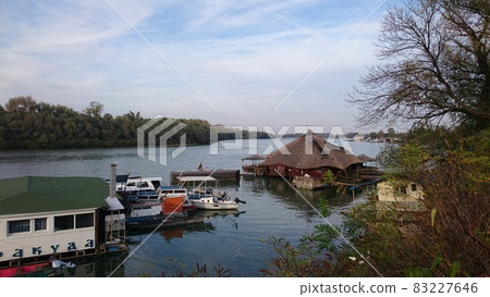 Life on the water-Beograd 83227646