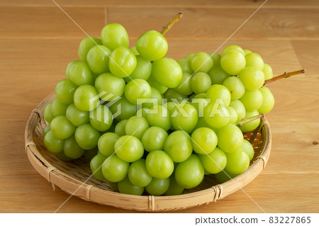 Shine Muscat Grape (September) 83227865
