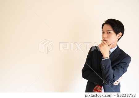 Businessman portrait 83228758