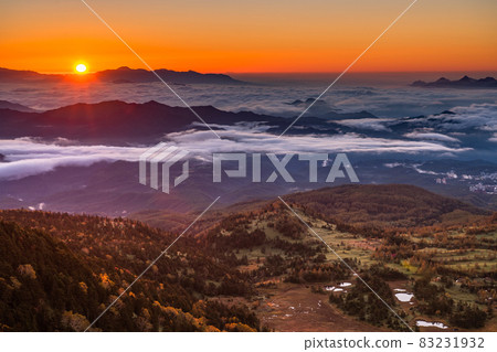 《Gunma Prefecture》 A spectacular view of the sunrise at Shibutoge and the highest point on the national highway 83231932