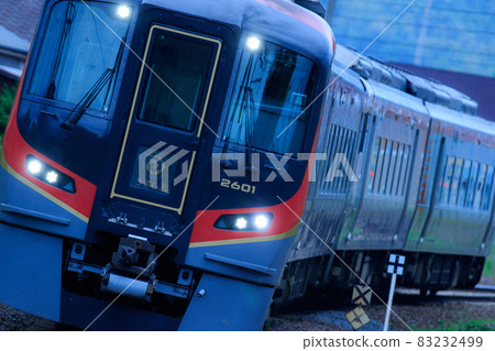 JR Shikoku 2600 series limited express "Uzushio" 83232499
