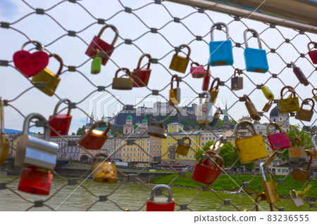 The bridge fence covered with locks in Salzburg 83236555