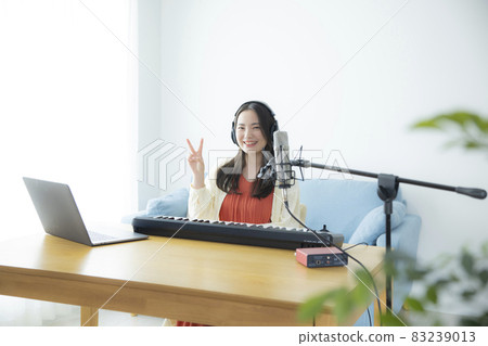 Music production living room 83239013