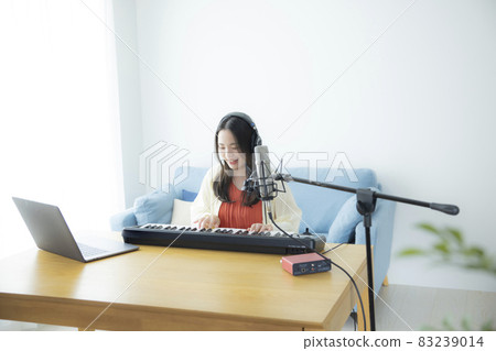 Music production living room 83239014