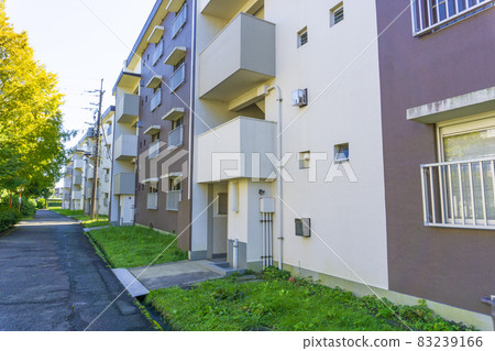 保留了昭和時代遺蹟的舊住宅小區的風景_c_10 保留了昭和時代遺蹟的舊住宅小區的風景_c_10 83239166