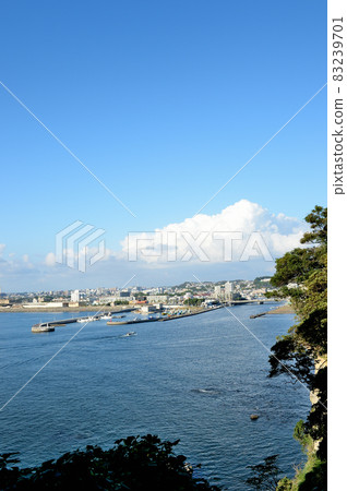 深秋江之島片瀨西濱的景色 深秋江之島片瀨西濱的景色 83239701