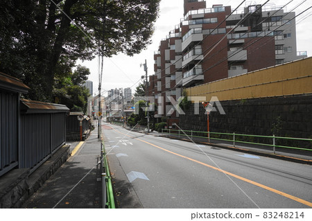 October 1214 Kuwabara-zaka, Shirokanedai 1-chome, Minato-ku 83248214