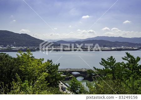 從和歌山縣和歌山市天狗山眺望和歌之浦的和歌山玉松島神社 從和歌山縣和歌山市天狗山眺望和歌之浦的和歌山玉松島神社 83249156