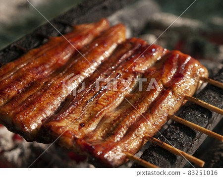 Kabayaki of eel that is slowly grilled over charcoal Kabayaki of eel that is slowly grilled over charcoal 83251016