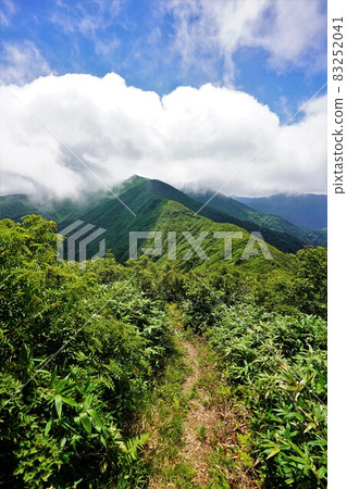 從神室山到神室山的山脊和山路 從神室山到神室山的山脊和山路 83252041