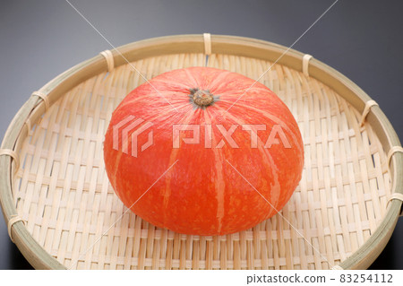 Red skin pumpkin 83254112