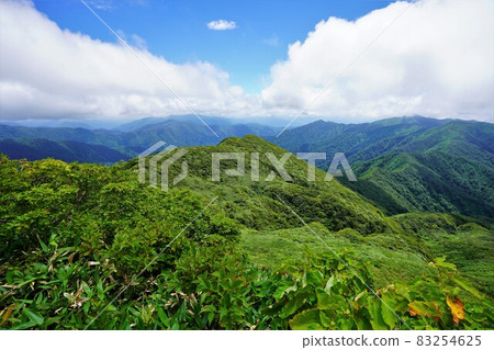 從神室山到天狗森的山脊 從神室山到天狗森的山脊 83254625