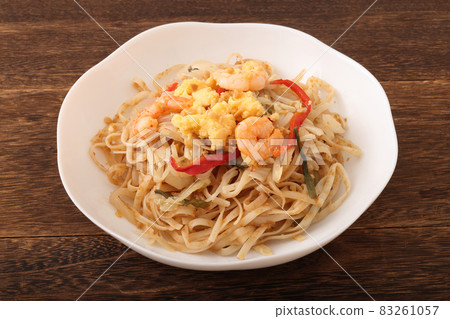 泰式炒麵 Pad Thai 泰式炒麵 Pad Thai 83261057