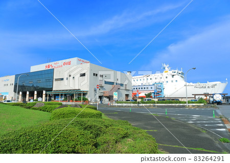 [Oita Prefecture] Beppu Port in fine weather (Osaka Yuki Ferry Terminal) 83264291