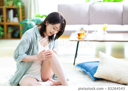 Beauty Beauty image 做按摩的女性 做身體護理的女性 Beauty Beauty image 做按摩的女性 做身體護理的女性 83264543