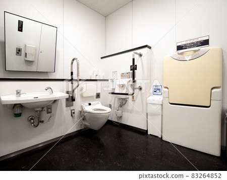 多功能廁所 83264852