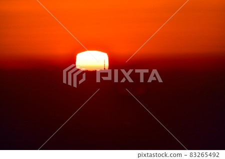 觀八州展望台奧武藏山的天空樹和日出 觀八州展望台奧武藏山的天空樹和日出 83265492