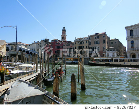 Canal in Venice, Italy Canal in Venice, Italy 83267827