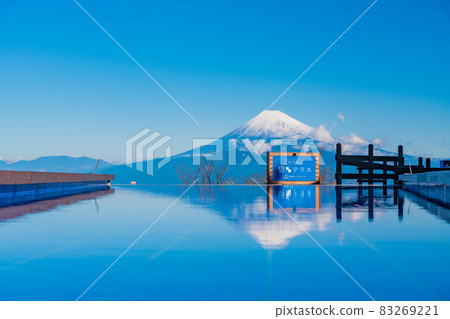 （靜岡縣）伊豆全景公園超越青台，富士山雪妝 83269221