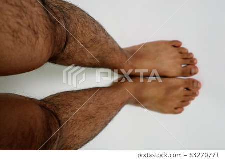 Hairy Japanese man's feet - Stock Photo [83270771] - PIXTA