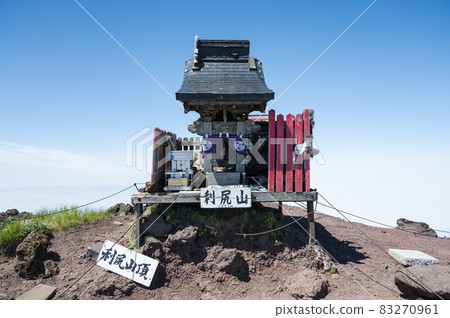 利尻山峰 83270961