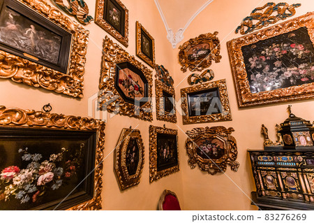 interiors of palazzo Borromeo, lake maggiore, Stresa, italy interiors of palazzo Borromeo, lake maggiore, Stresa, italy 83276269