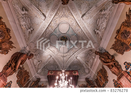 interiors of palazzo Borromeo, lake maggiore, Stresa, italy 83276278