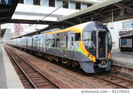 8600系列特急列車潮風松山站予贊線香川縣四國 83276891